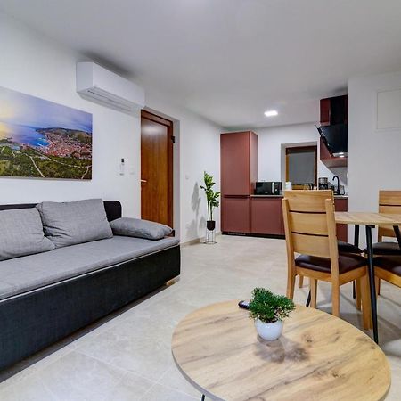 Rote Zora Apartment Senj  Exterior photo
