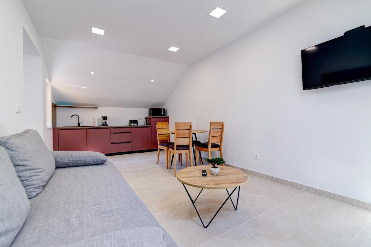 Rote Zora Apartment Senj  Exterior photo