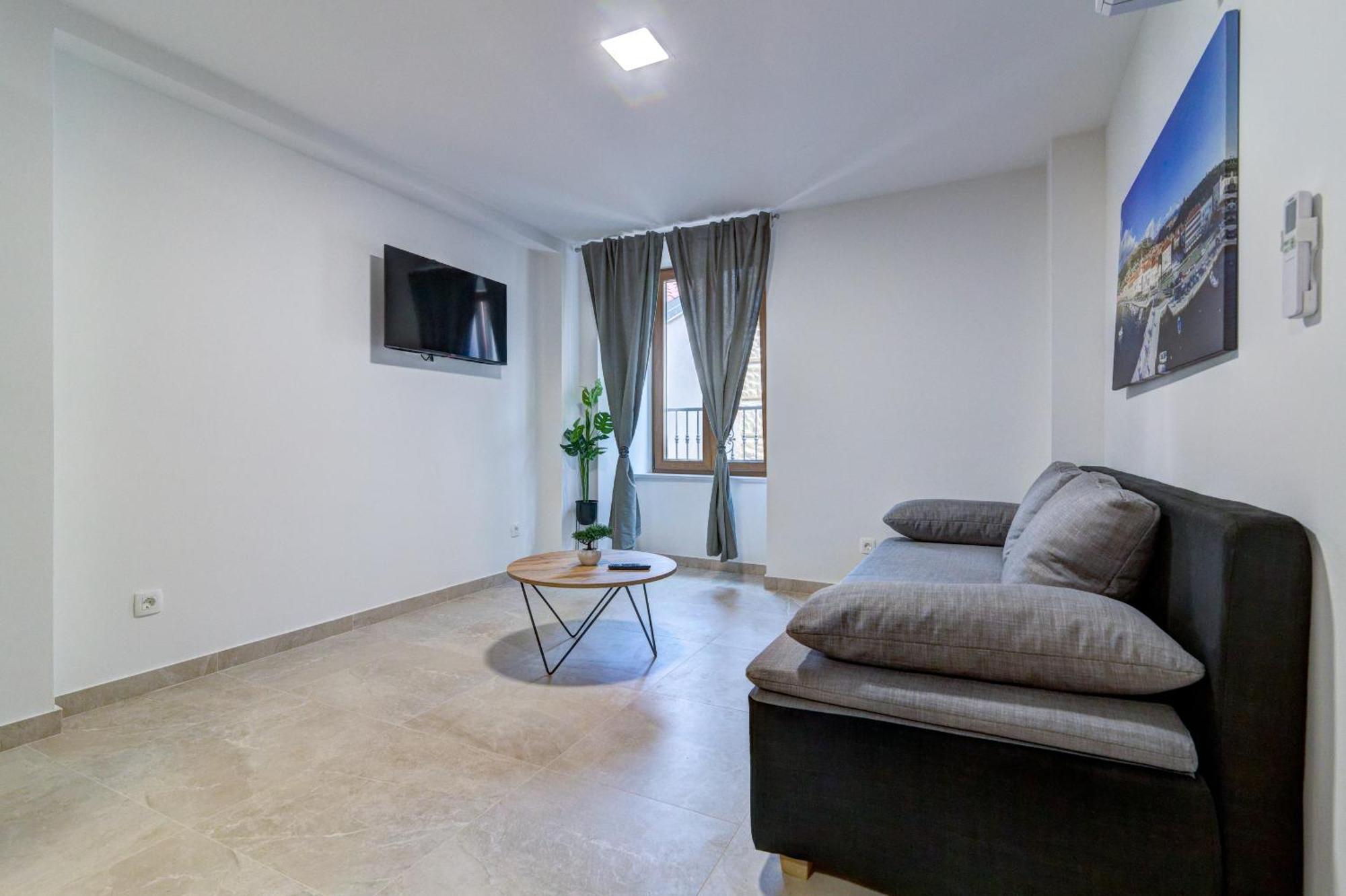 Rote Zora Apartment Senj  Exterior photo